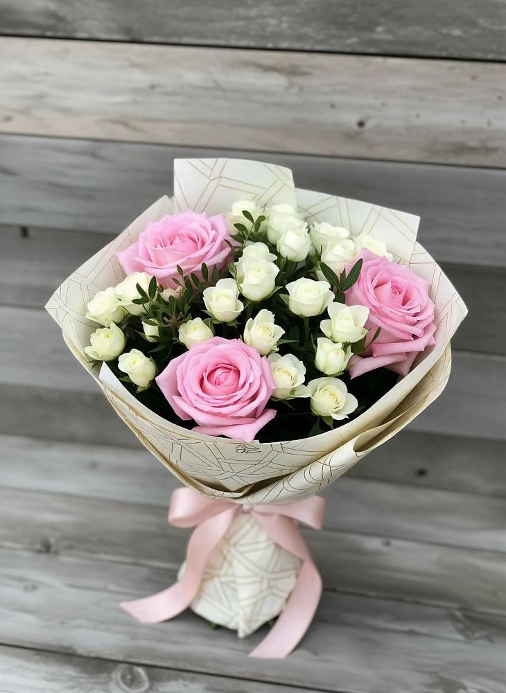 Букет цветов из: Розы в Усово-Тупик