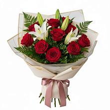 Букет цветов из:  Лилии и Розы в Усово-Тупик