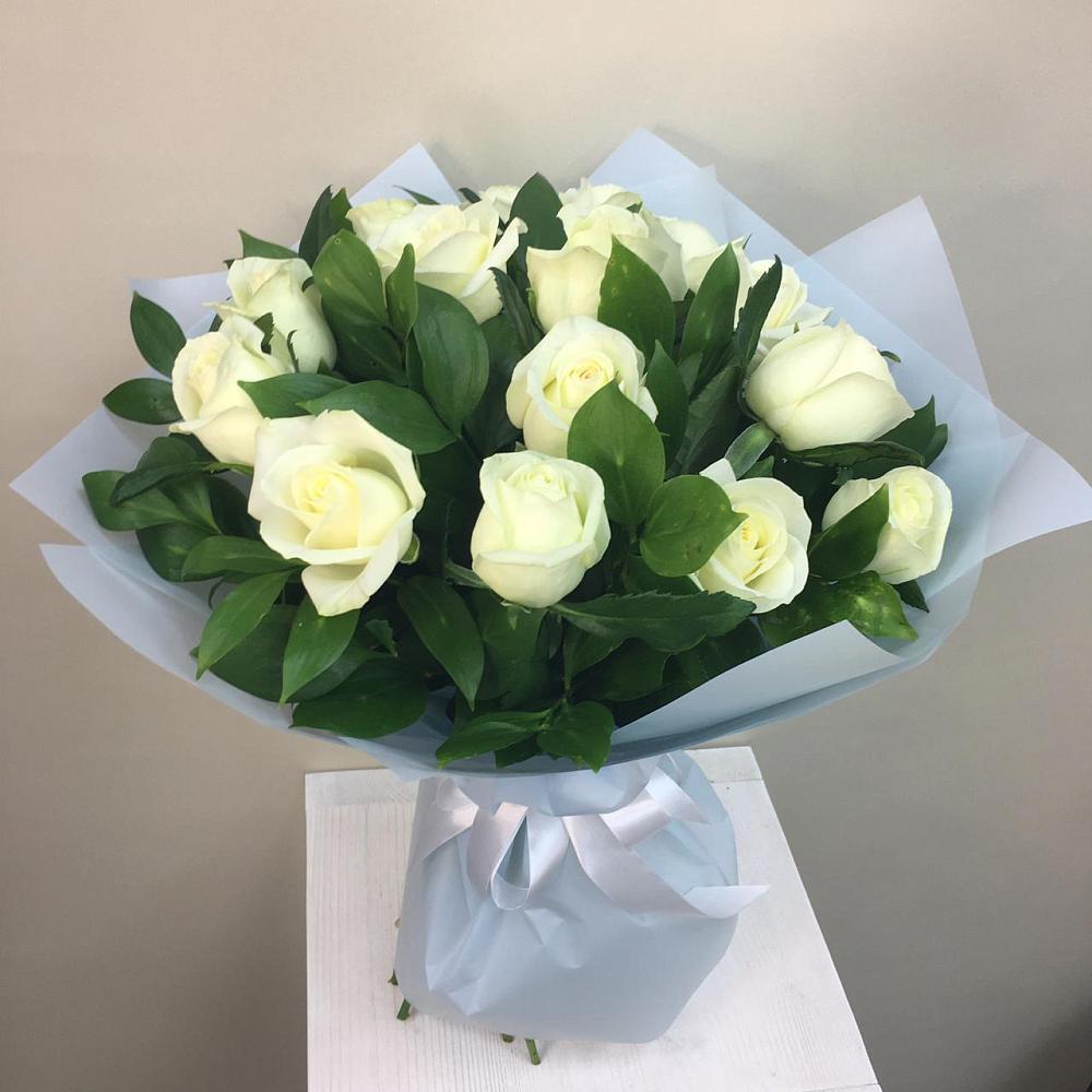Букет 15 Белых роз Проуд в Усово-Тупик