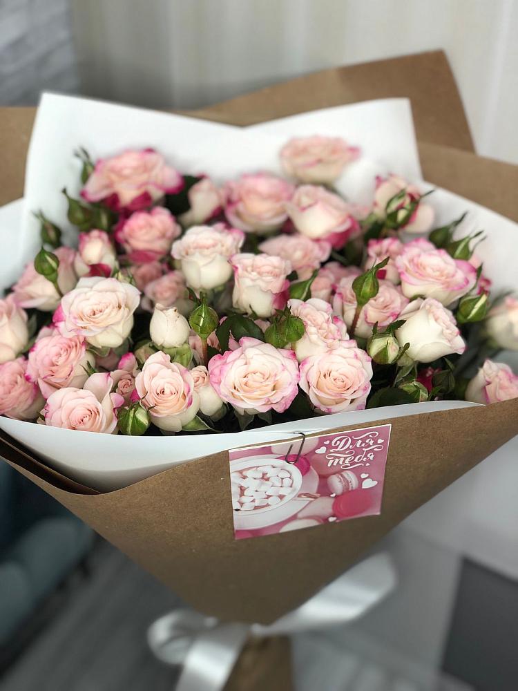 Букет цветов из: Розы в Усово-Тупик