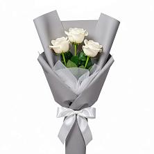 Букет 3 белые розы в Усово-Тупик