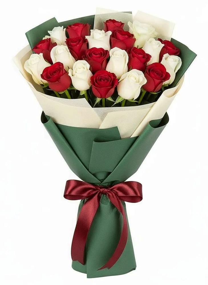 Букет Микс из красных и белых роз в Усово-Тупик