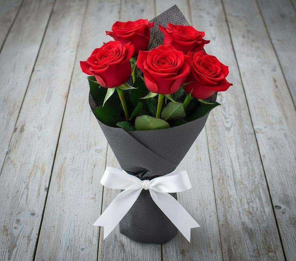 Букет 5 Красных роз Эдлесс Лав в Усово-Тупик
