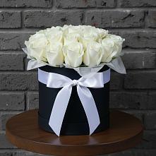 Цветочная композиция из Розы в шляпной коробке #REPLACE_PRED# Усово-Тупик