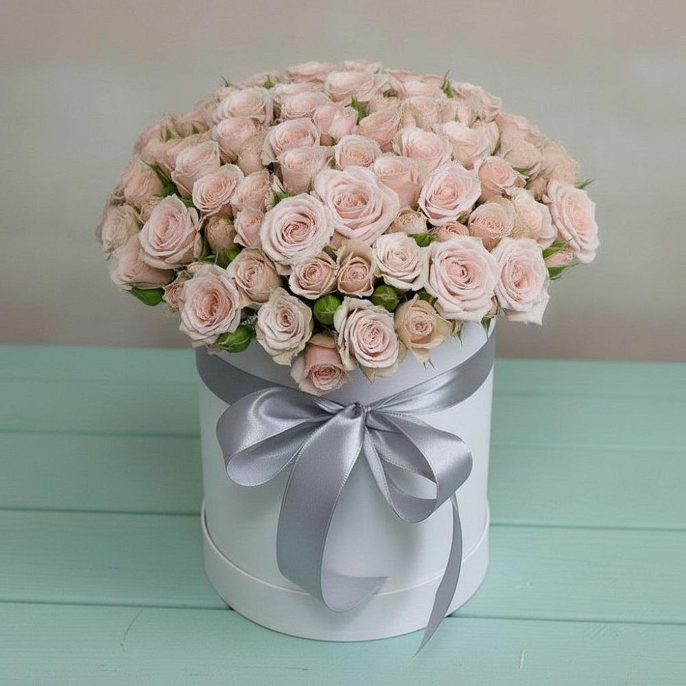 Цветочная композиция из Розы в шляпной коробке в Усово-Тупик